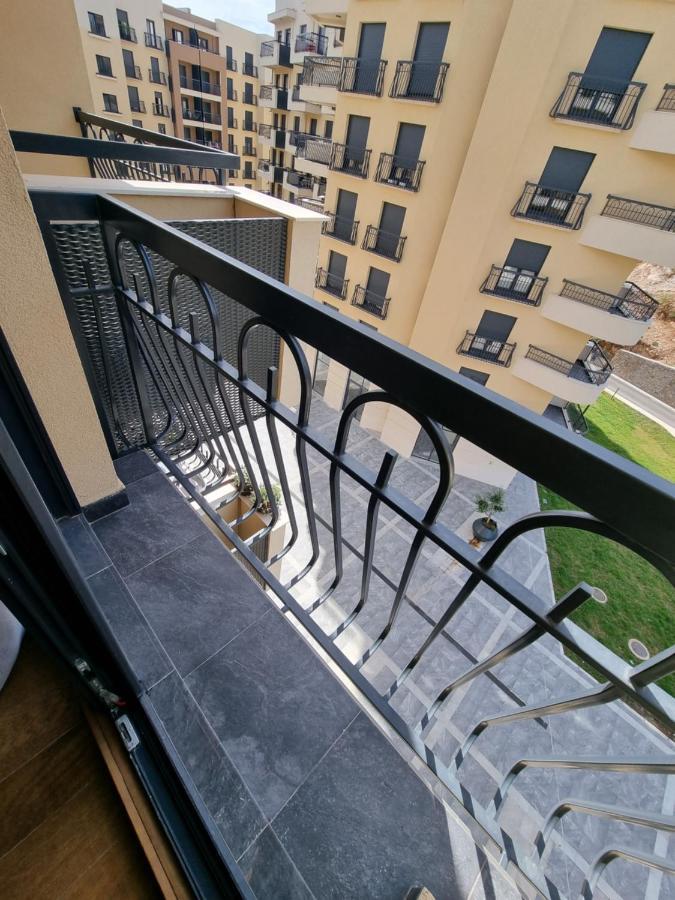 Fantastic New Centre Apartment Podgorica Exterior foto